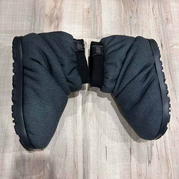 Uggs jersey boots size 7 - Picture 3 of 10